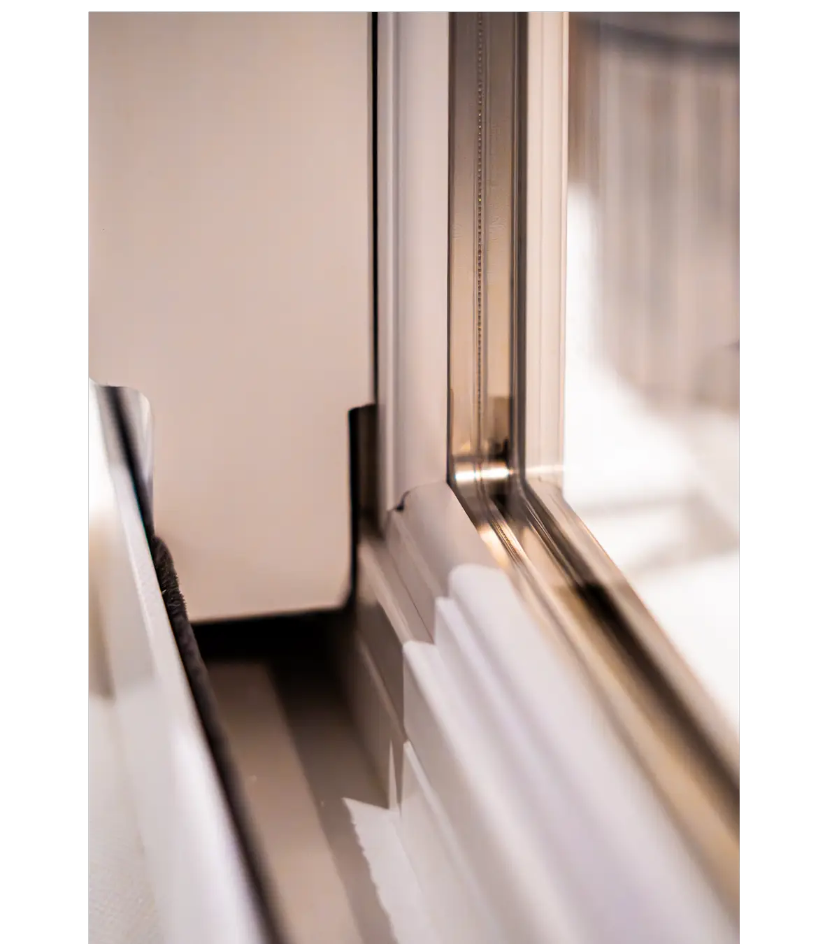 Vistamark Endura 130 3-light picture slider window product photo